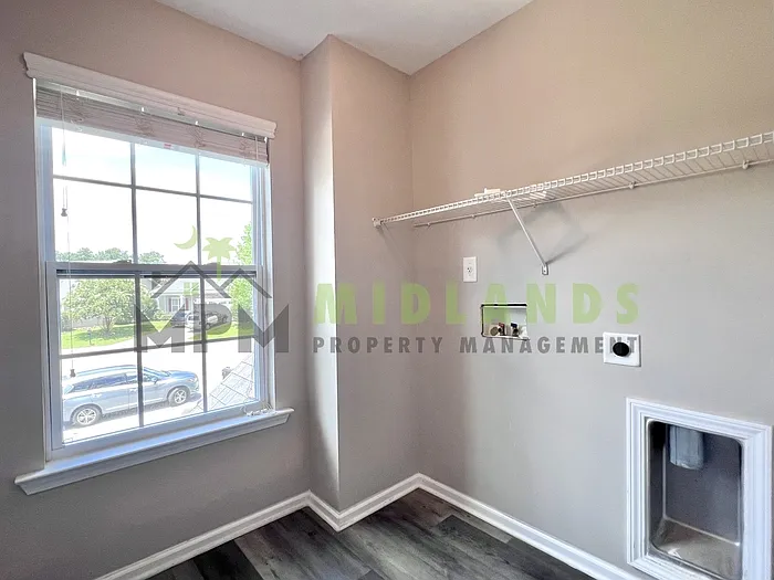 464 Edenhall Dr — Photo 50