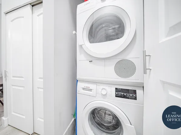 211 West 53rd Street image 1 of 5