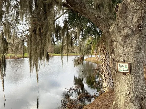 1011 Tropicana Dr, Indian Lake Estates, FL 33855