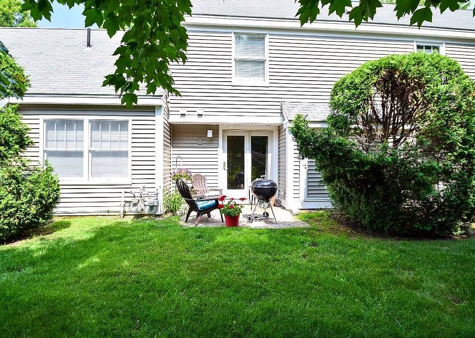 1st image of 67 Glenridge #67