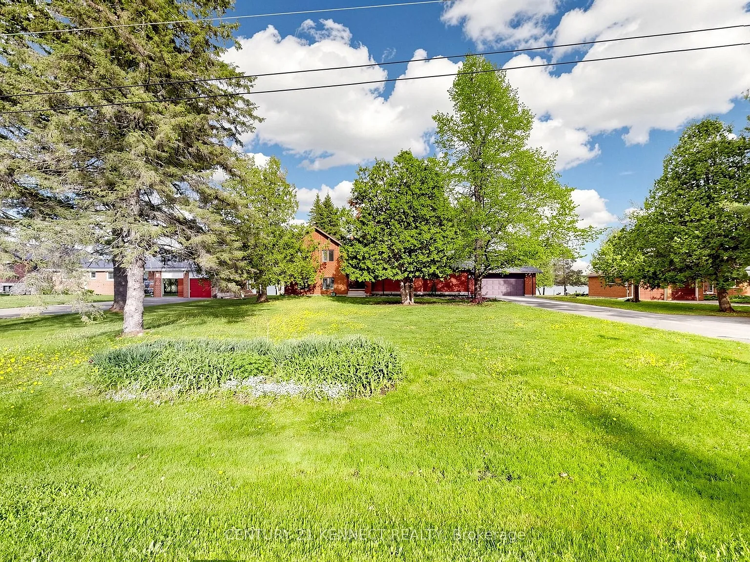 4 bed, $2,750 — Photo 2