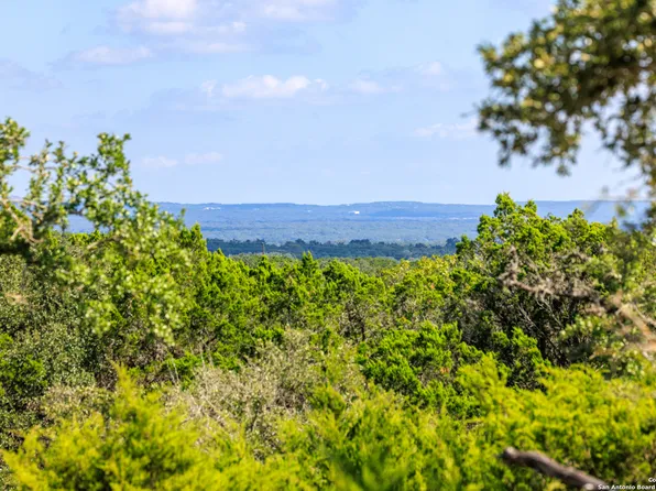 210 Bell Ranch Rd., Spring Branch, TX 78070