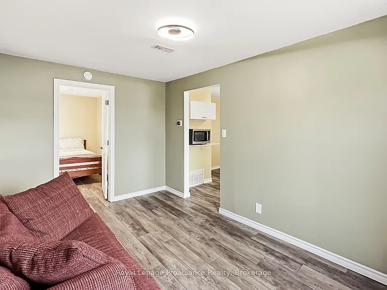 91 Lywood St — Photo 29