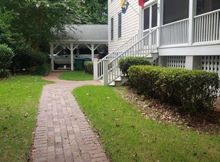 2 Battery Point Ln, Beaufort, SC 29902