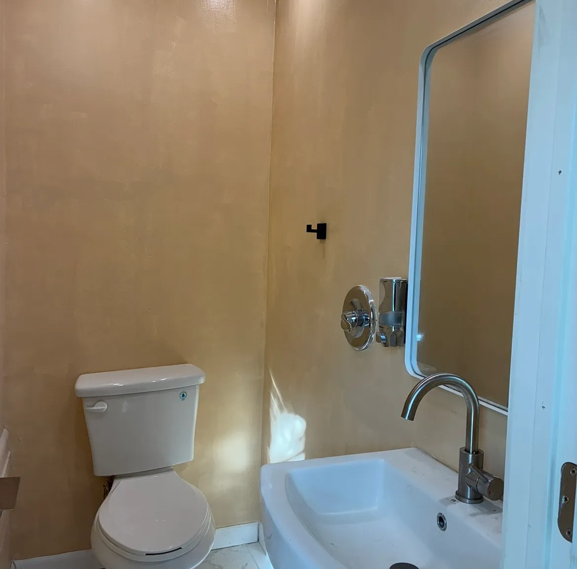 422 Troy Schenectady Rd — Photo 4