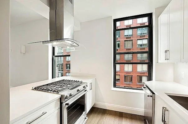 Rented by REAL New York | media 22