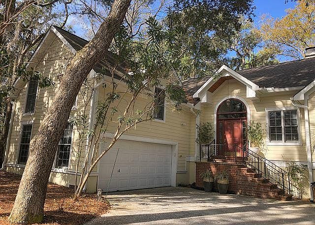 1st image of 2751 Old Oak Walk