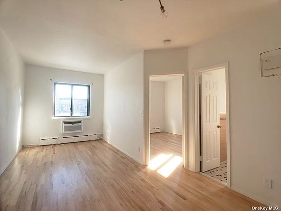 2nd image of 2249 37th St
