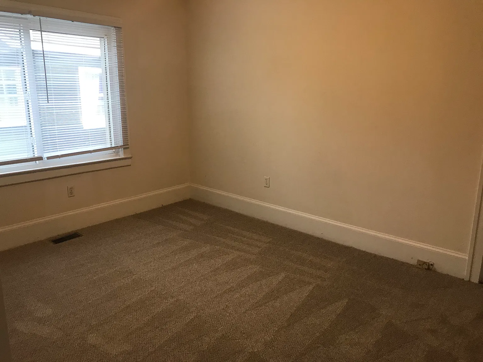 1325 Lake Wheeler Road: Adorable two bedroom near Farmer's Market! — Photo 4