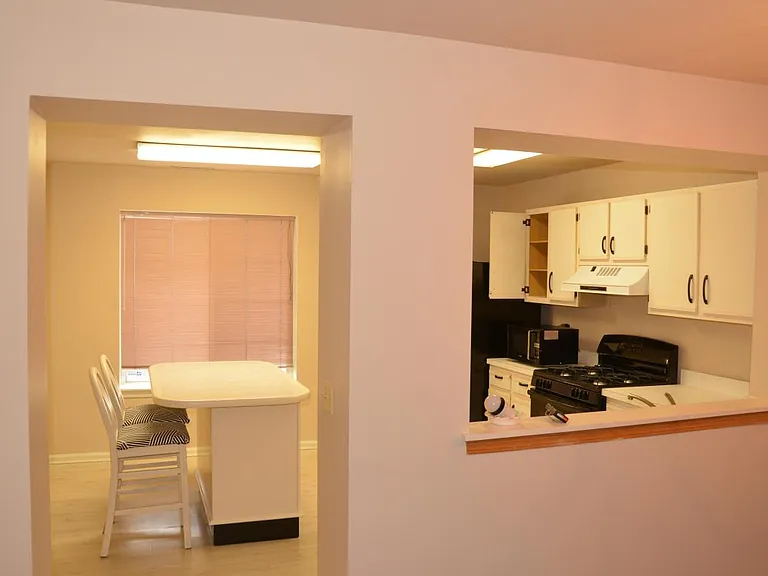 6228 Fremont Dr #TOWNHOME — Photo 8
