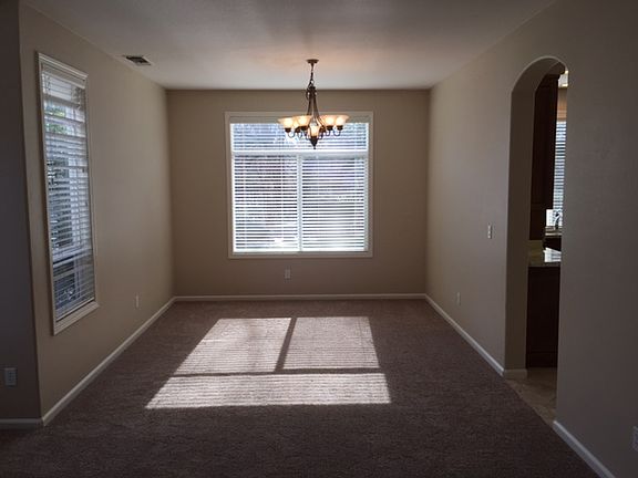 3rd image of 4547 Mountaingate Dr