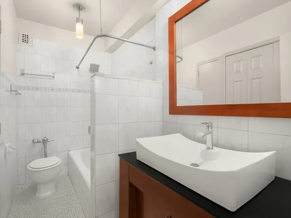 166 East 61st Street 4D image 5 of 6