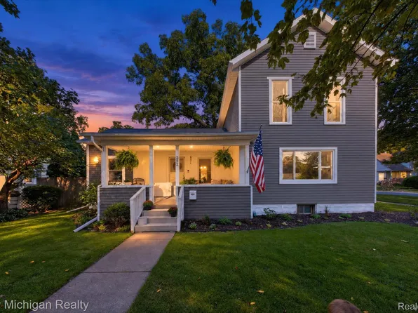 222 West St, Howell, MI 48843