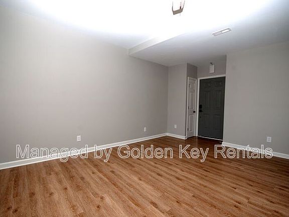 3rd image of 315 E Walnut St #2B