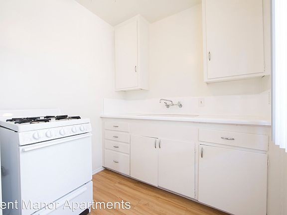 3rd image of 1235 Federal Ave #1243