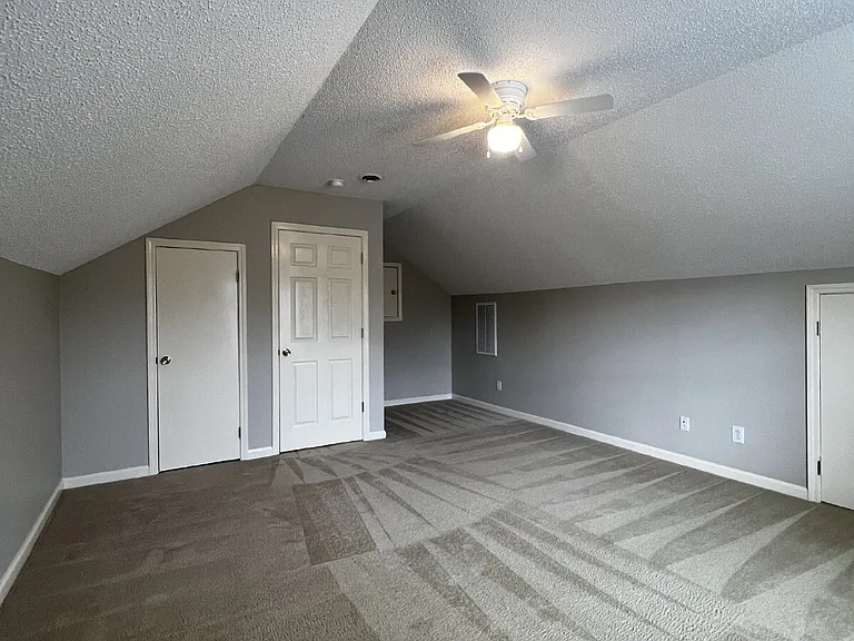 3427 Poplar Hl — Photo 63