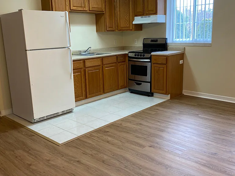 420 North St #18 — Photo 13