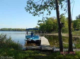 5525 N Griffin Rd, Fountain, MI 49410