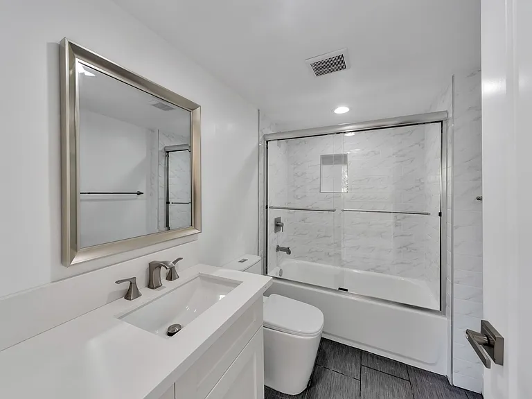 7108 Ramsgate Ave #1/2 — Photo 6
