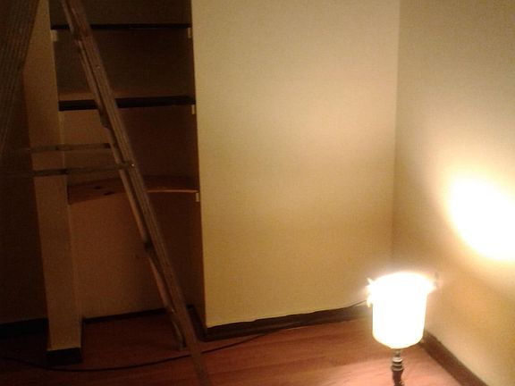 1st bed room
