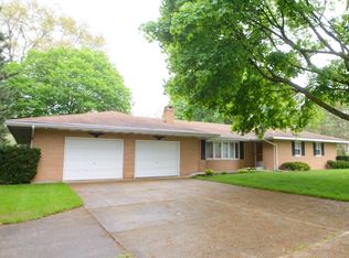 55750 Cedar Rd, Mishawaka, IN 46545