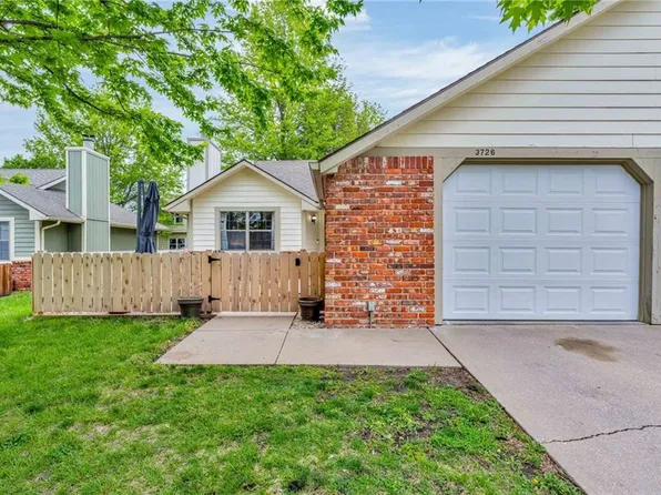 3726 Pinnacle Ct, Lawrence, KS 66049