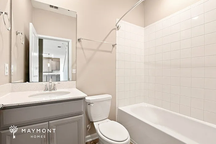 1693 Chatsworth Cir — Photo 14