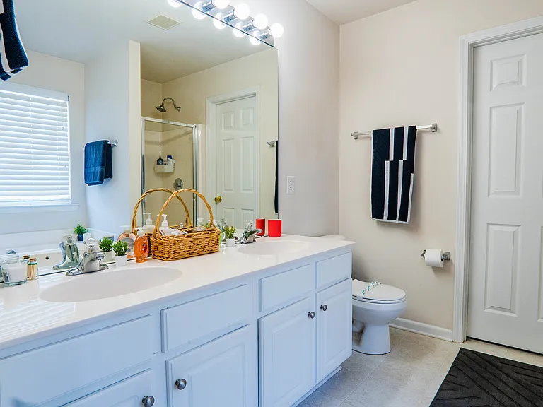 Azalea Hills Dr — Photo 12
