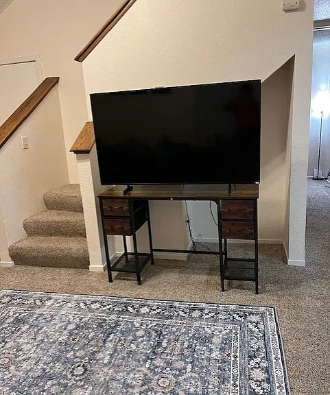 LR with Smart TV
