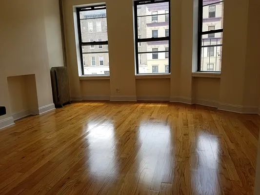 Rented by EXR | media 1