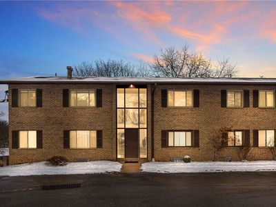 2027 Sanlin Dr, Coraopolis, PA, 15108