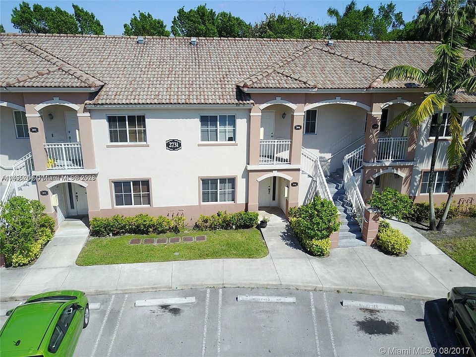 1st image of 2731 SE 12th Pl Unit 204