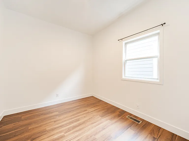 1701 Fletcher Ave #A — Photo 9