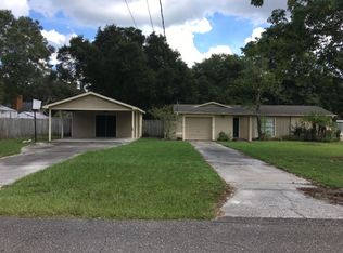 1927 Dyer Rd, Tampa, FL 33618