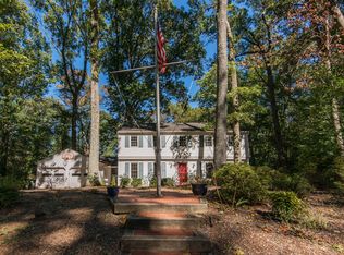 6630 Foothill Dr, Anchorage, AK 99504