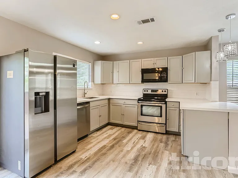 1702 Floyd Rd — Photo 9