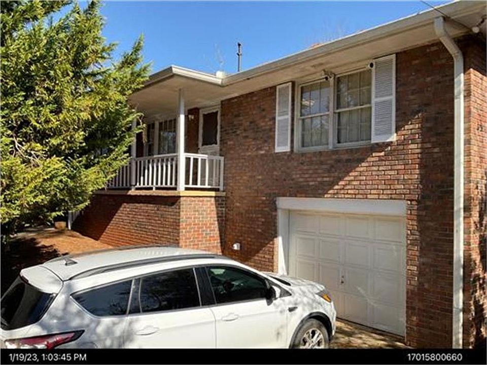 1st image of 2297 Hollyridge Dr SW