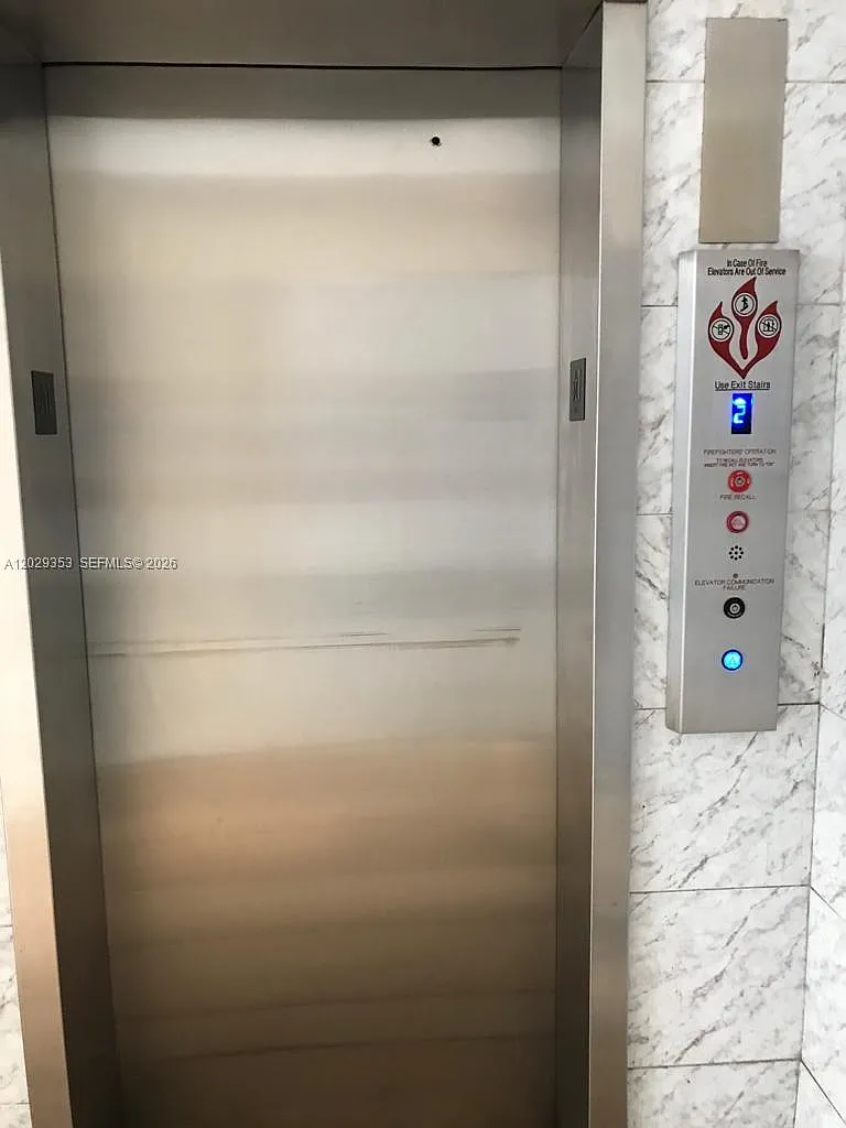 El Lago Condo — Photo 3