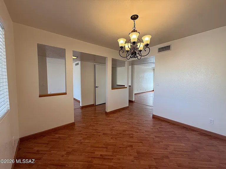 625 N Brown Ave — Photo 12