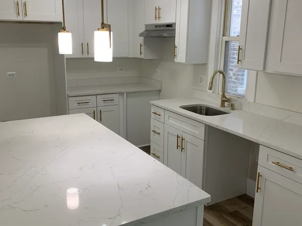 8237 S Houston Ave, Chicago, IL 60617