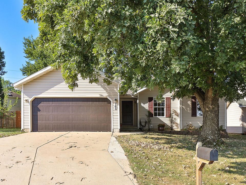 1st image of 762 W Juniper Lane