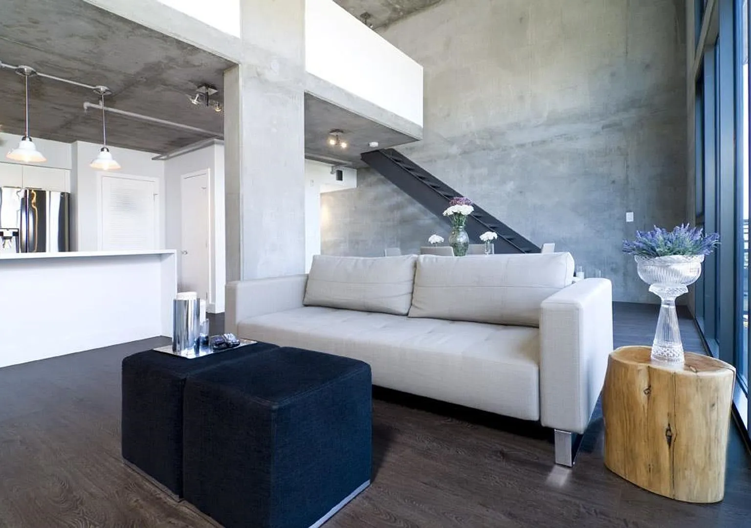 Modern condo in the prestigious DOMA building! — Photo 2