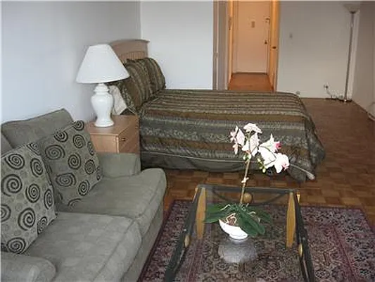 Sold by RELO REDAC INC. | media 9