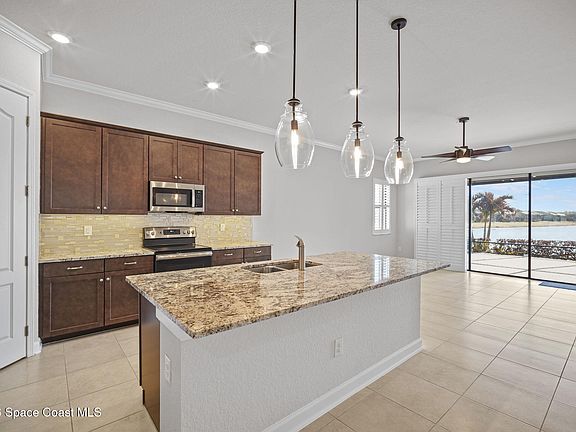 5th image of 2741 Treasure Cay Ln