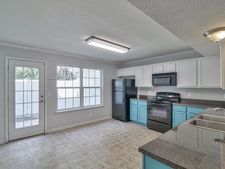 3134 Prater Ct — Photo 30