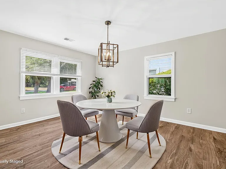 1208 Hawthorne Rd — Photo 7