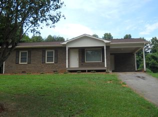 2121 Hartland Rd, Morganton, NC 28655