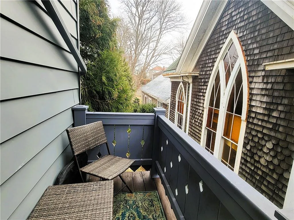 2 bed, 1000 sqft, $2,500 — Photo 1