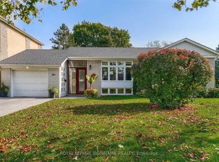 1 Yewfield Cres, Toronto, ON M3B 2Y4