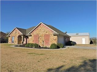 204 Butler St, Savoy, TX 75479